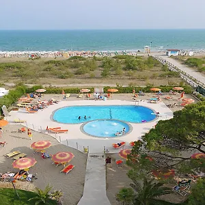 https://hotel-bertha-lido-di-jesolo.hotelslidodijesolo.com